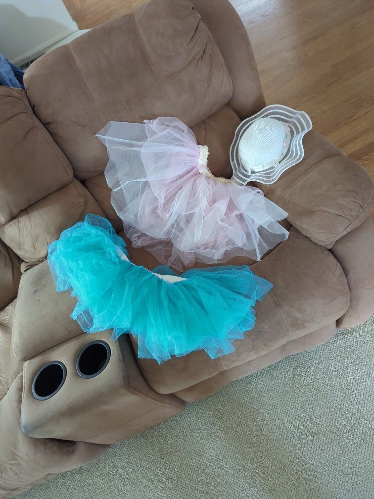 Toddler/ girls tootoo and Hat Pink, white, blue