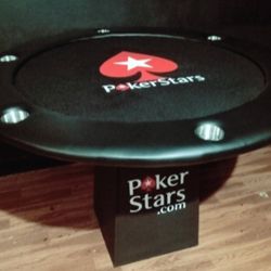 POKER TABLE 