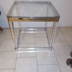 Only Have One To End Table And It's In Great Condition