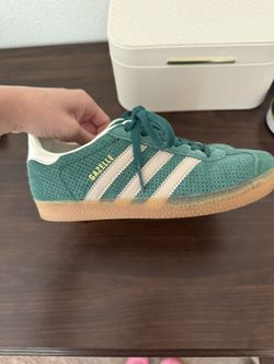 adidas gazelle silver green womens Adidas Gazelle Size US 2 Shoes  MiniMe Preloved