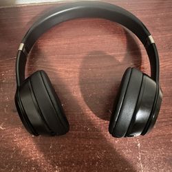 Beats Solo 4s
