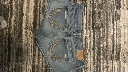 hollister shorts size 7/W28