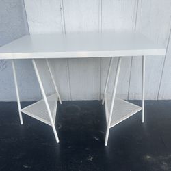 IKEA Desk 39”