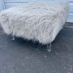 Fuzzy gray Pier one import ottoman With Lucite Legs 32 x 32 $150