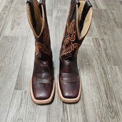 CODY JAMES SQUARE TOE COWBOY BOOTS
