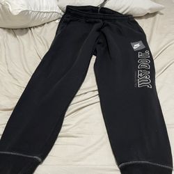 Nike Men’s Joggers Sweat Pants