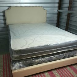 NEW QUEEN-SIZE MATTRESS AND BOX SPRING