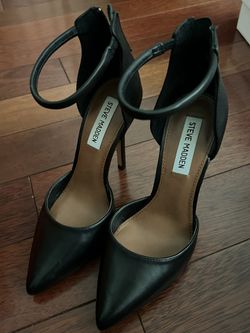 Steve Madden Vexxed Black Leather Heels