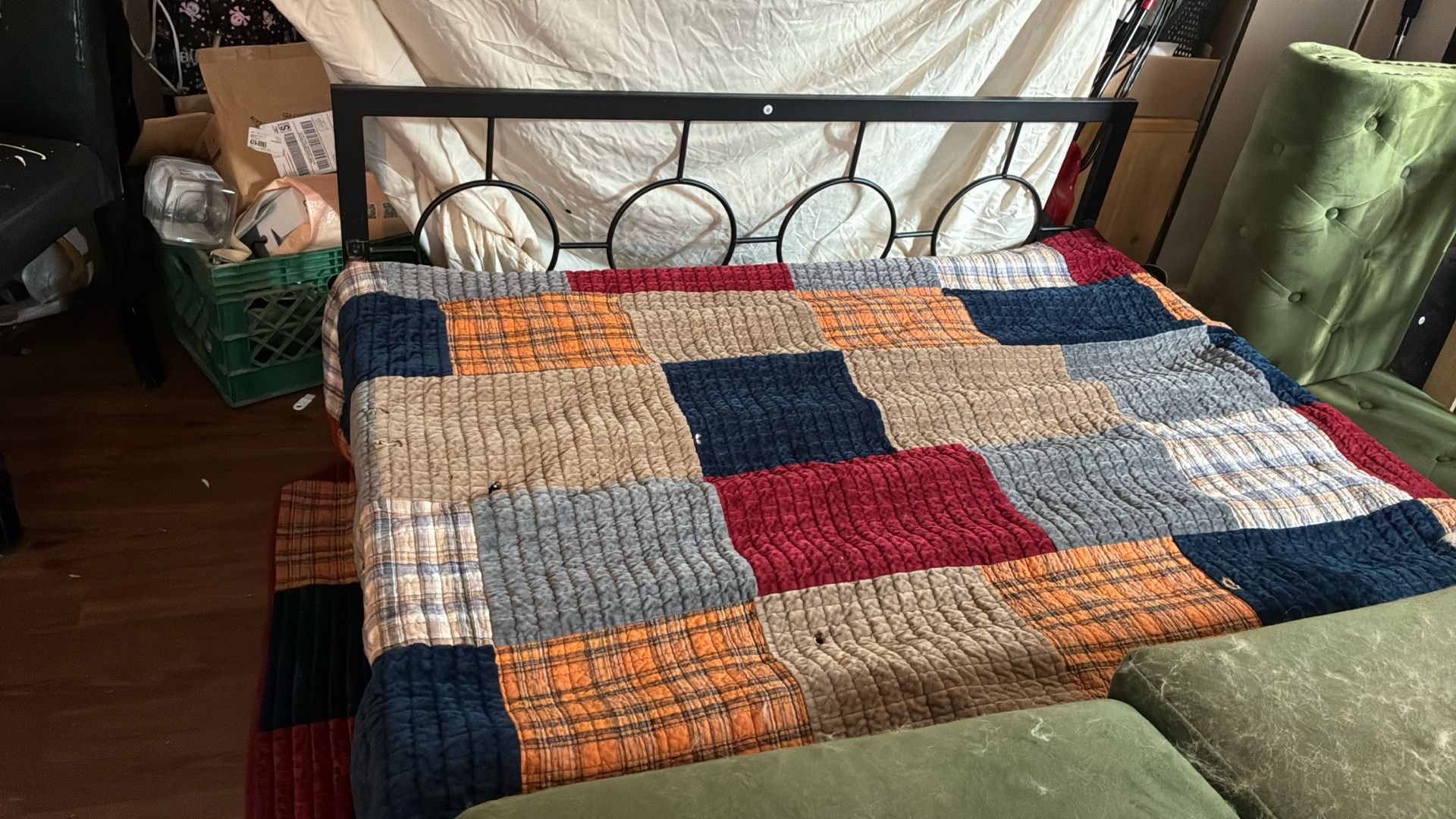 Barely Used Full Size Metal Bed Frame ( Black Matt Finished