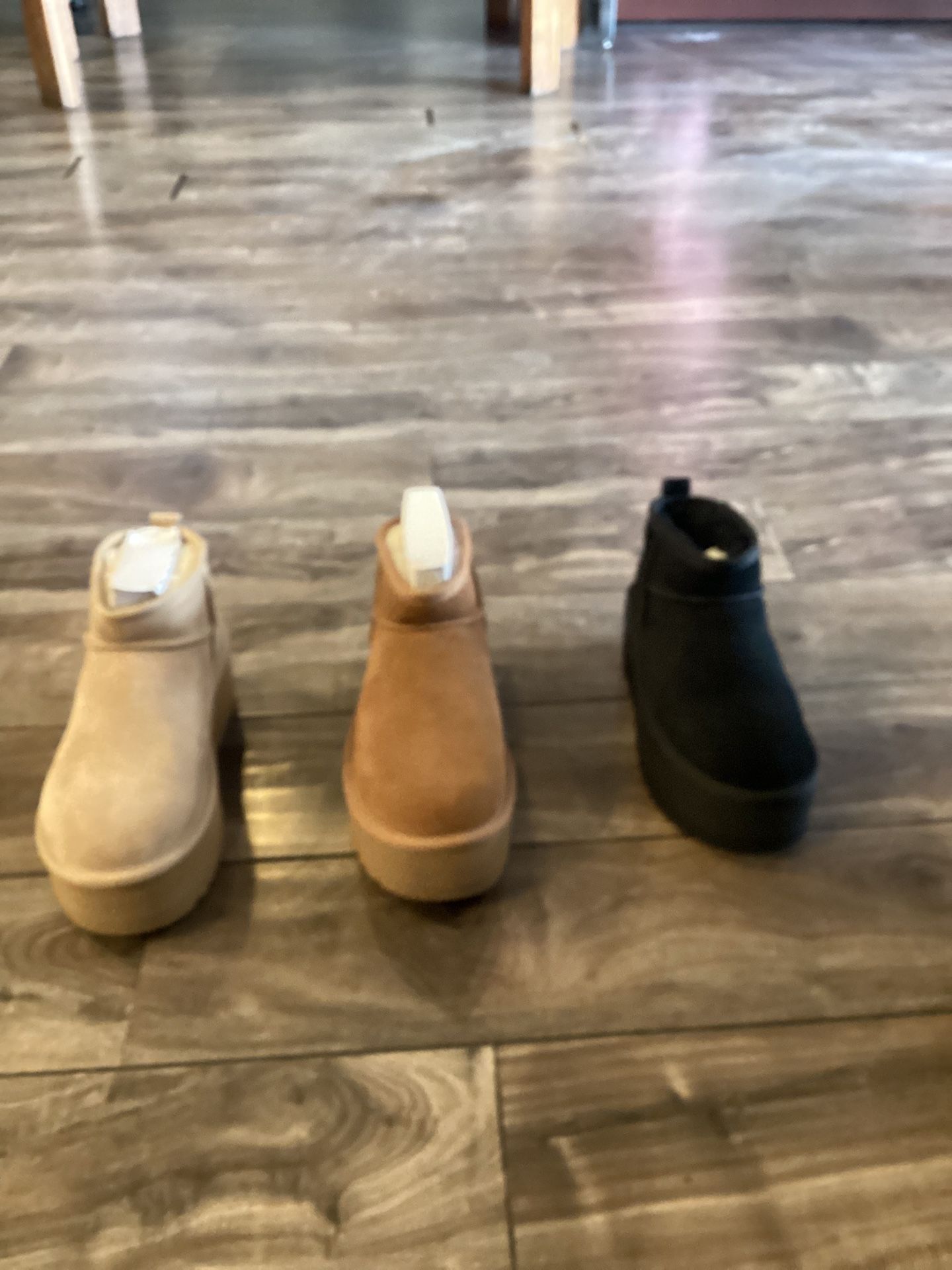 Uggs Women Mini Classic Platform