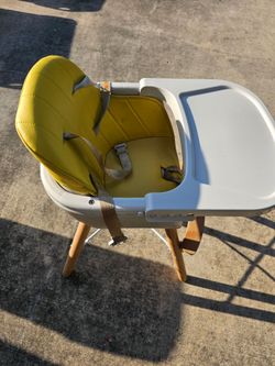 Baby High Chair with Tray and Harness