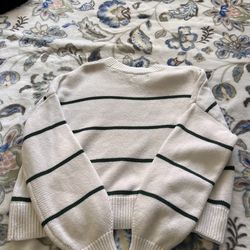 Hollister knit sweater