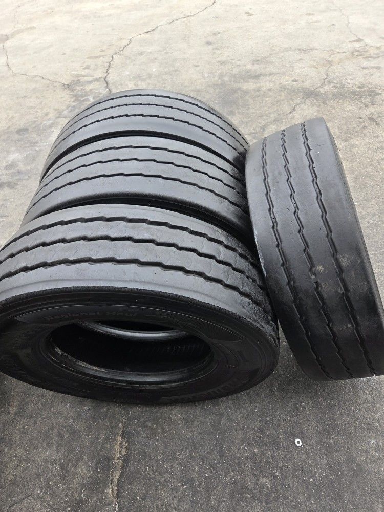 4 used tires 235 75r17.5 Hankook Smart TH31 $299.00 all 4