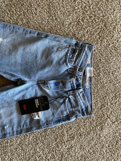 Women’s Levi’s Mom Jeans NEW