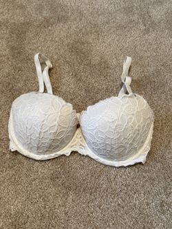 Victoria's Secret Date Push-Up Bra White Lace 34DD Sexy,  Lacy In Good Condition