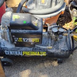 Central Pneumatic 125PSI