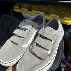 Vans Velcro Size 9