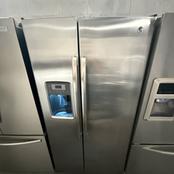 GE Refrigerator “36 ( Refrigeradores ) ( Fridges )