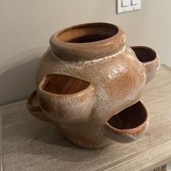 New Flower Pots Made Out Of Ceramic Perfect Gift 