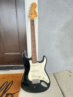 Squier Affinity Series Stratocaster Eletric Guitar