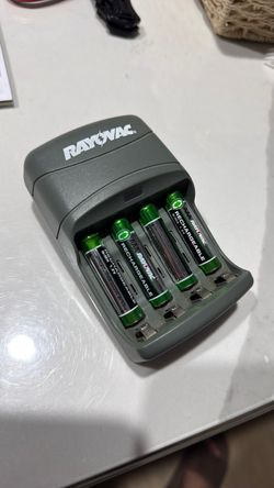 Rayovac PS13 Charger & 4 AAA NiMh Rechargeable Batteries