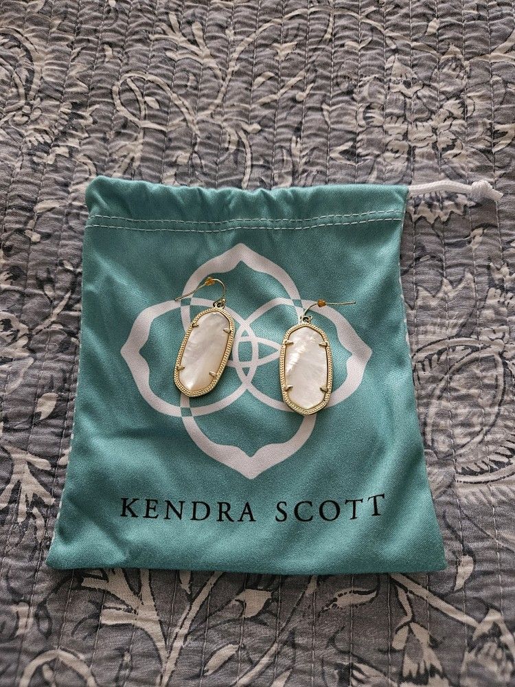 Kendra Scott Earrings