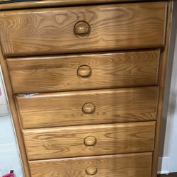 Wooden Dresser Great Condition 