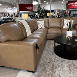 AP🎉 Toffee, Genuine leather Sectional Couch,Bandon// Financing & Delivery 