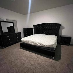 Modern Bedroom Set