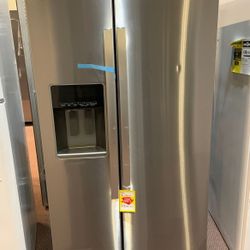 Whirlpool- WRS571CIHZ- New refrigerator