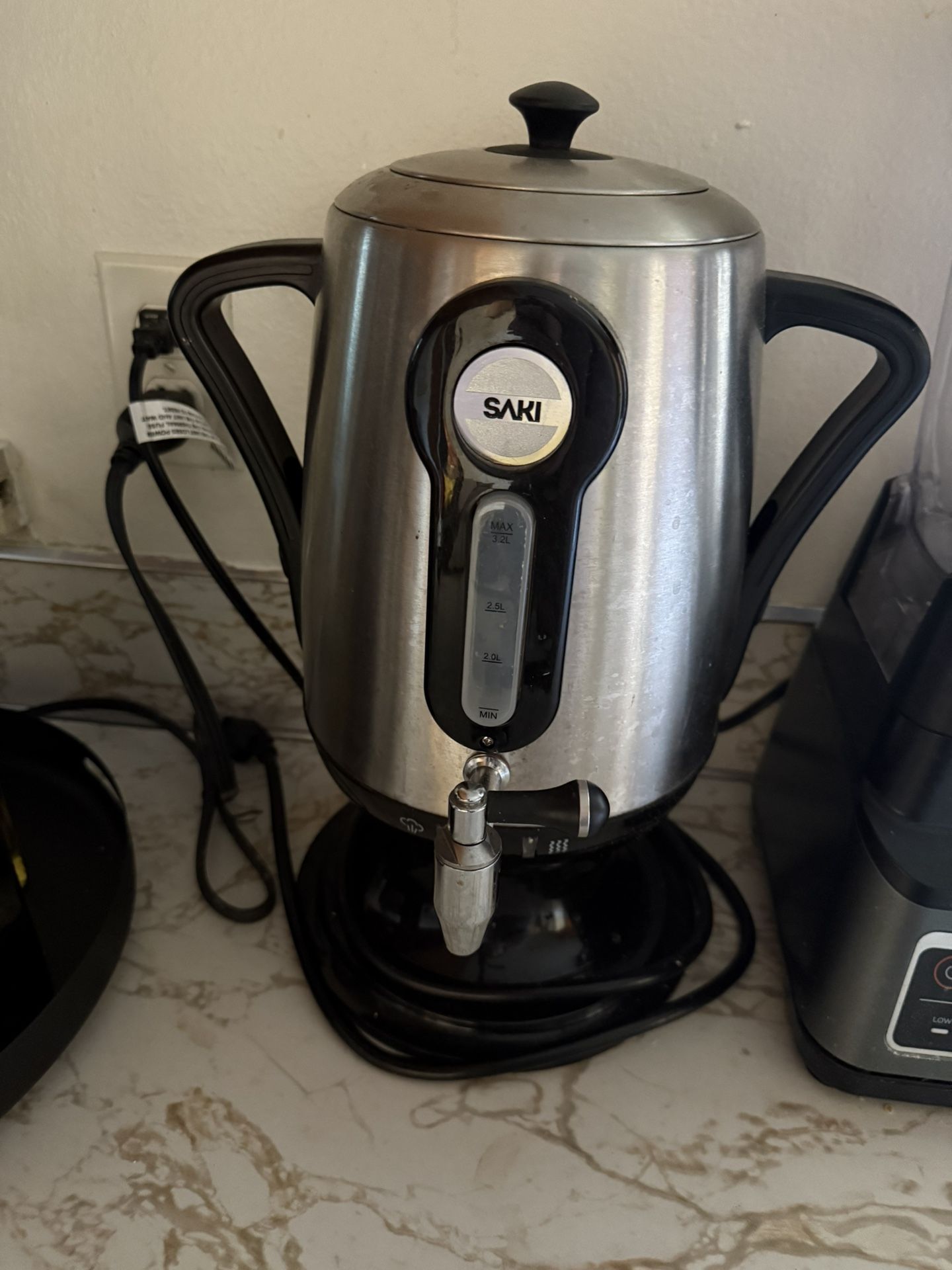 Samovar (kettle, teapot)