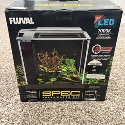 Fluval SPEC Freshwater Aquarium Kit, Aquarium with LED Lighting and 3-Stage Filtration, 2.6 Gallon, Black, Large Breeds