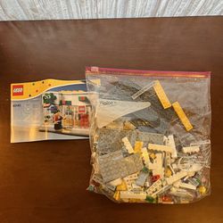 LEGO Brand Store, Full LEGO set 
