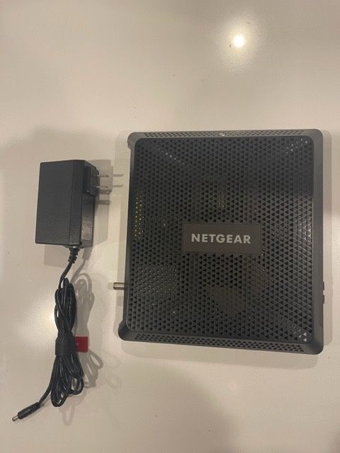 NETGEAR Nighthawk AC1900 C7000V2 Wi Fi Cable Modem Router
