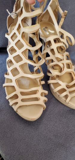 Size 9 Nude High Heel With Zipper