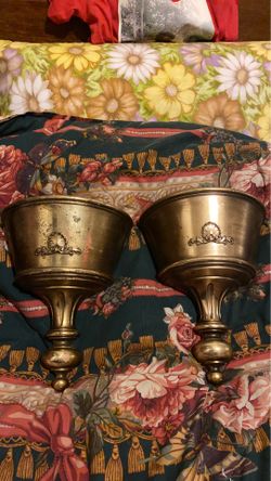 Vintage pair of syroco wall pocket planter sconce