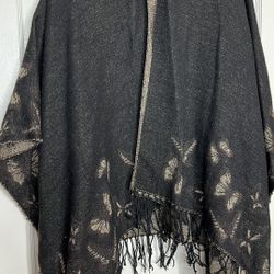 Shawl/ Chal/poncho ONE SIZE 