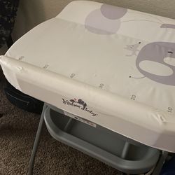 Kinbor Baby Bath Tub And Diaper Station. Bañera Para Bebe Convertible En Cambiador 