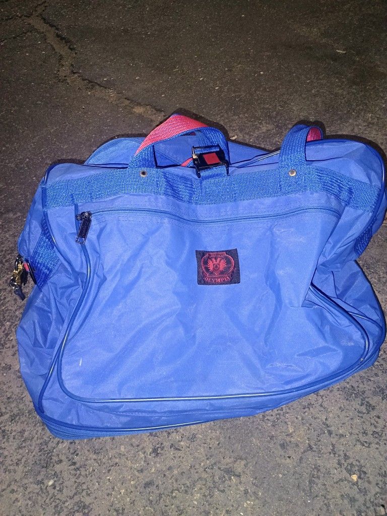 Olympia Bag With Wheels