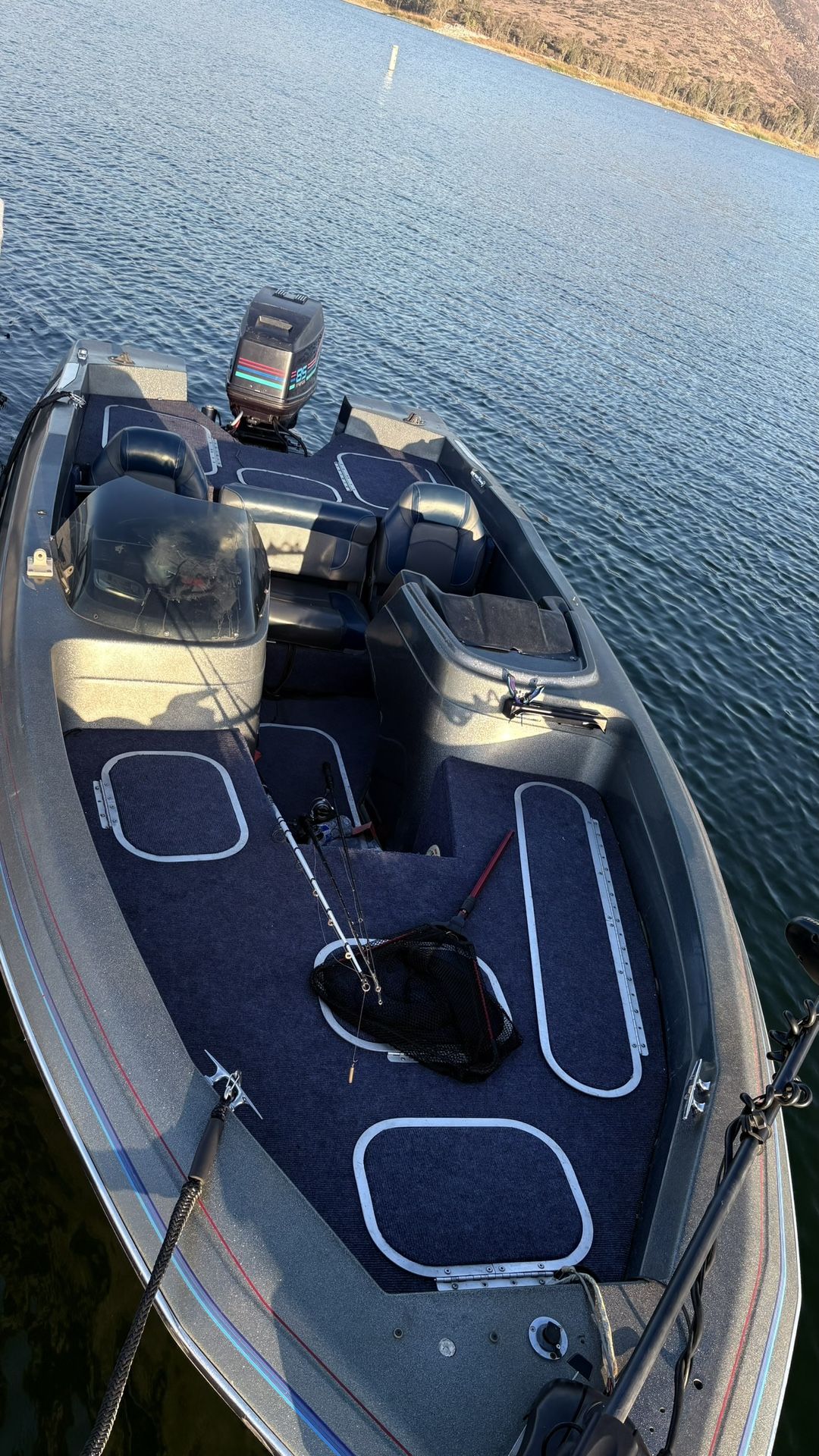1987 Bayliner Bass Boat 16”