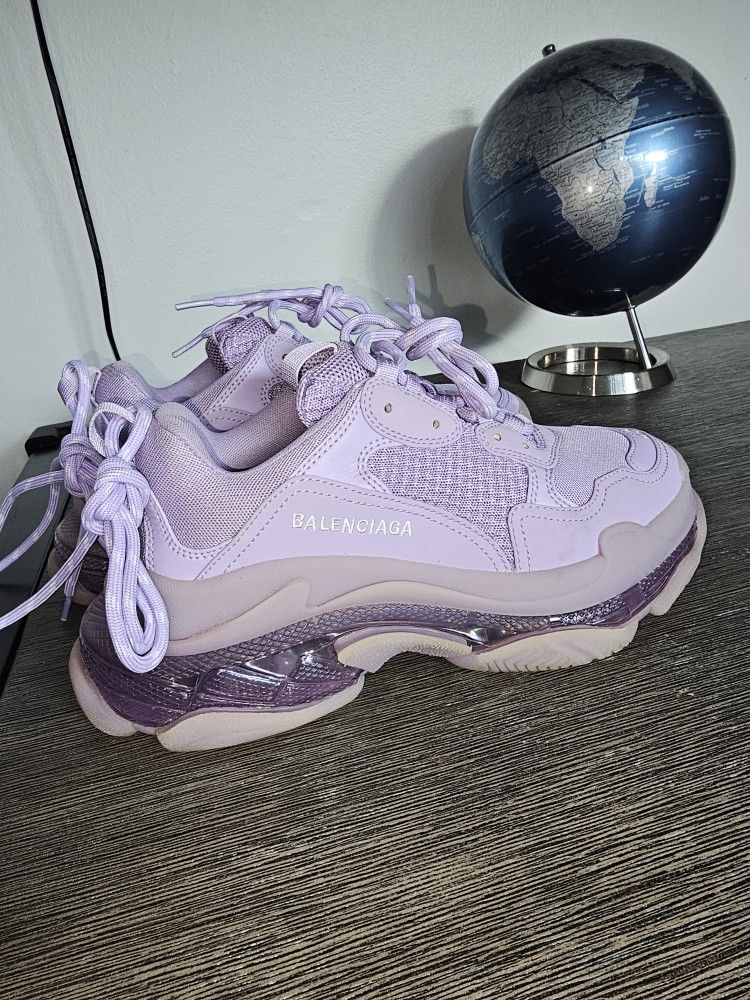 Balenciaga Triple S Sneaker (Sz 40)