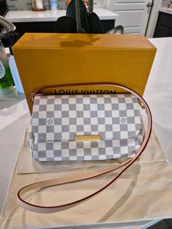 Beautiful Crossbody purse