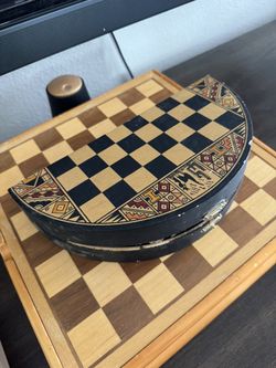 Vintage Spanish Conquistador Aztec Mayan Complete Chess Set - Wooden Box