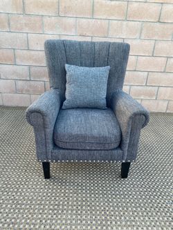 Accent chair