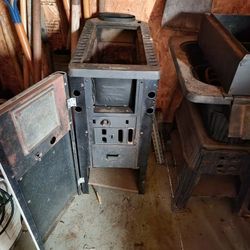 Antique Wood And Coal Burning Stove 
