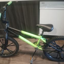 Bright Green HARO BMX 20" Downtown Freestyle Bike 