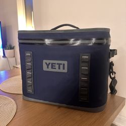 Yeti Cooler Flip 18 (Navy / gray)