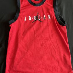 Jordan men red/black jersey size small