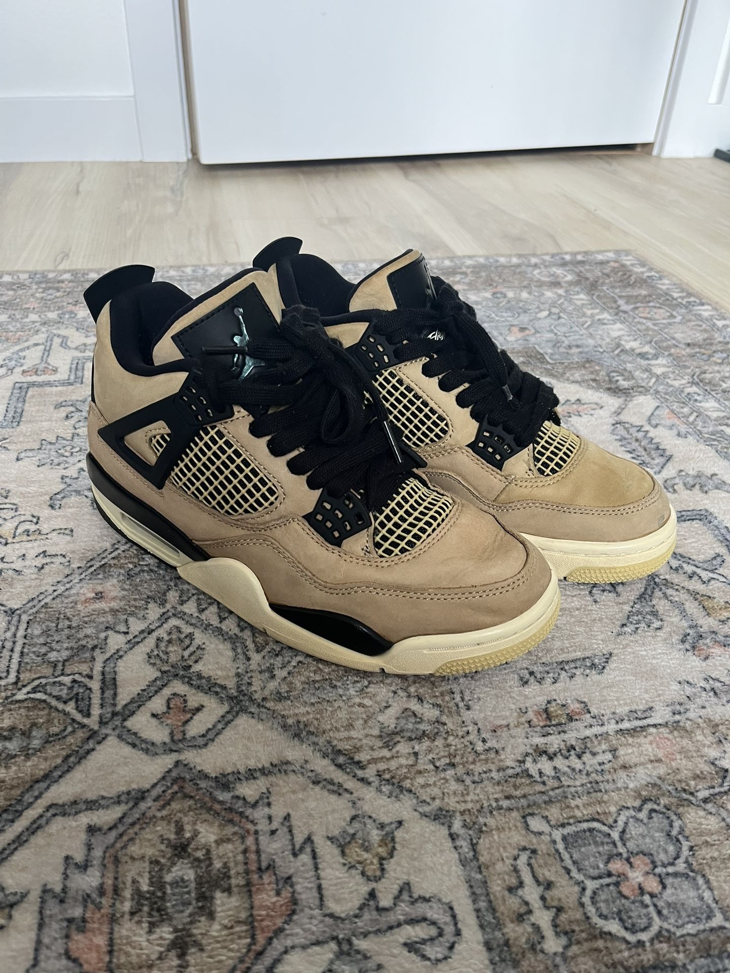 Jordan 4s