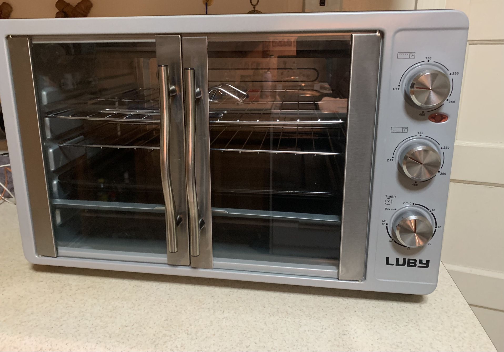 Oster Convection Oven, 8-in-1 Countertop Toaster Oven, XL Fits 2 16  Pizzas, Stainless Steel French Door for Sale in Los Angeles, CA - OfferUp